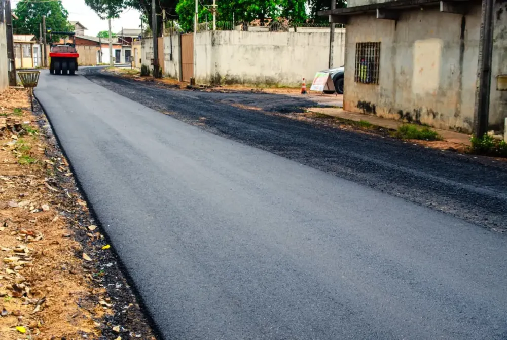 Com 5 km de pavimentação em ritmo acelerado, governador Clécio Luís destaca mobilidade e segurança no bairro Açaí